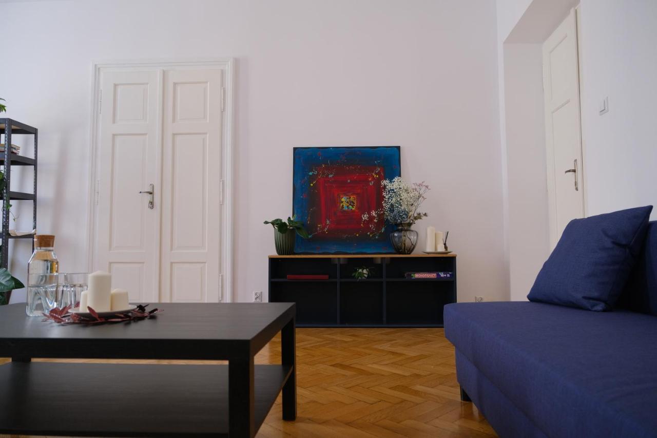 Apartamenty Nic クラクフ エクステリア 写真