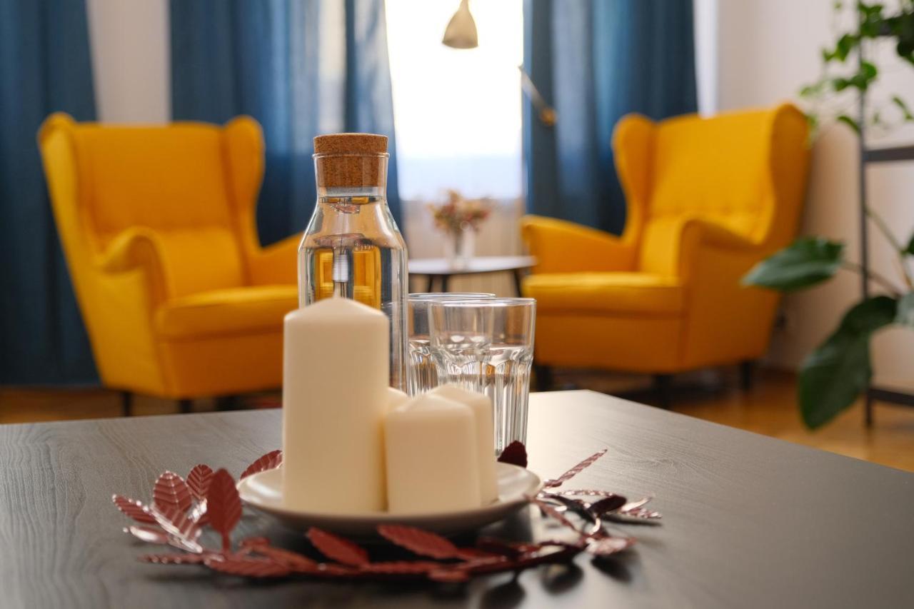 Apartamenty Nic クラクフ エクステリア 写真