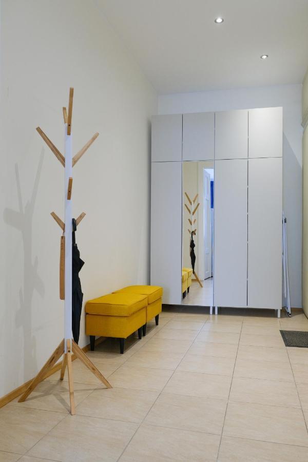 Apartamenty Nic クラクフ エクステリア 写真